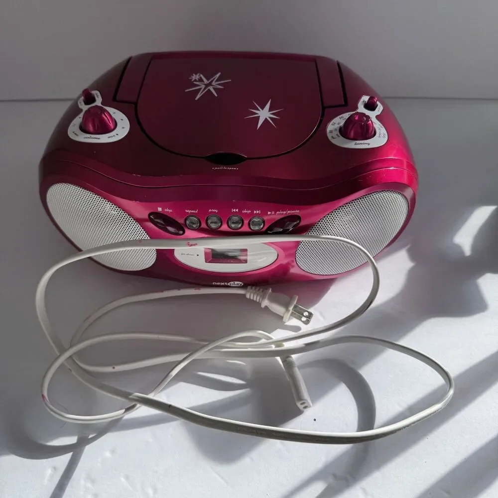 Nextplay Hot Pink Glitz & Glitter AM/FM Cd BOOMBOX NP400GB Works & Sounds Great - Picture 3 of 16